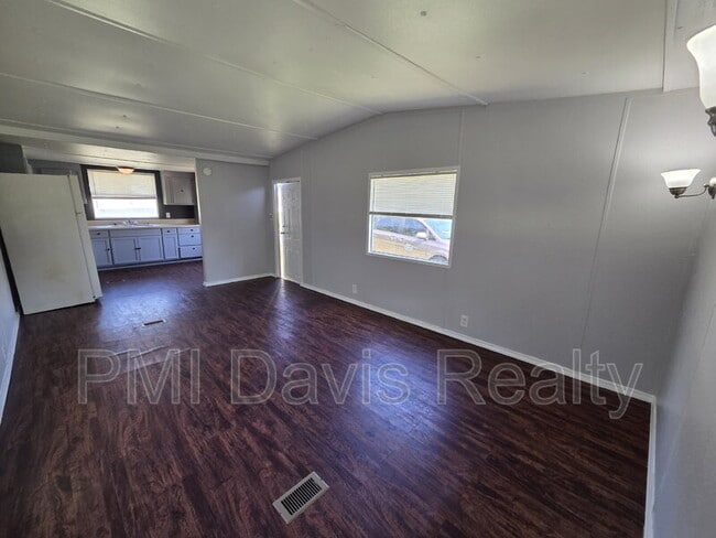 Building Photo - 5266 Highway 17 S