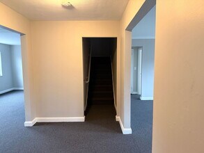 Building Photo - 41 Niles St