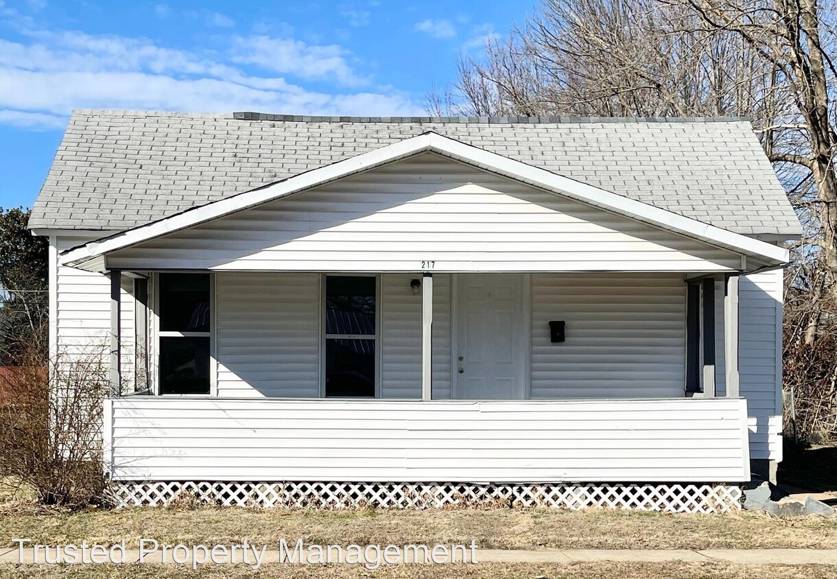 Primary Photo - 2 br, 1 bath House - 217 Pine Street
