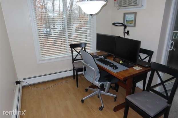 Building Photo - 1 br, 1 bath Condo - 7 Wake Robin Rd Unit 109
