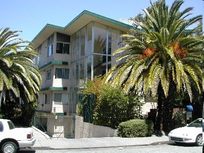 Foto del edificio - Woodland Apartments