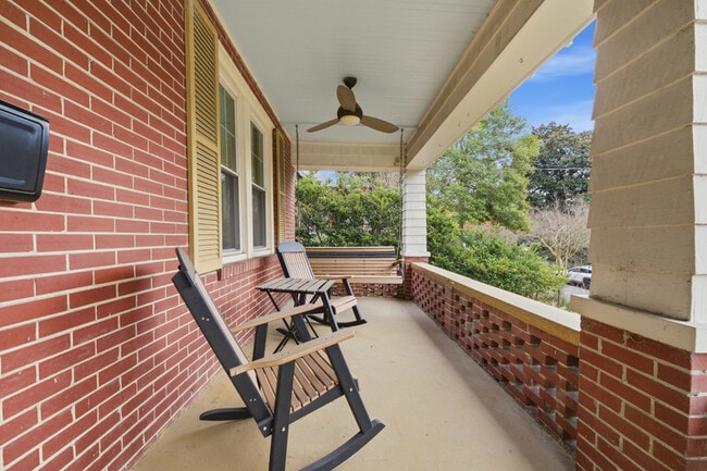 Foto del edificio - 710 Georgia Ave