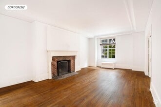 Building Photo - 50 W 67th St