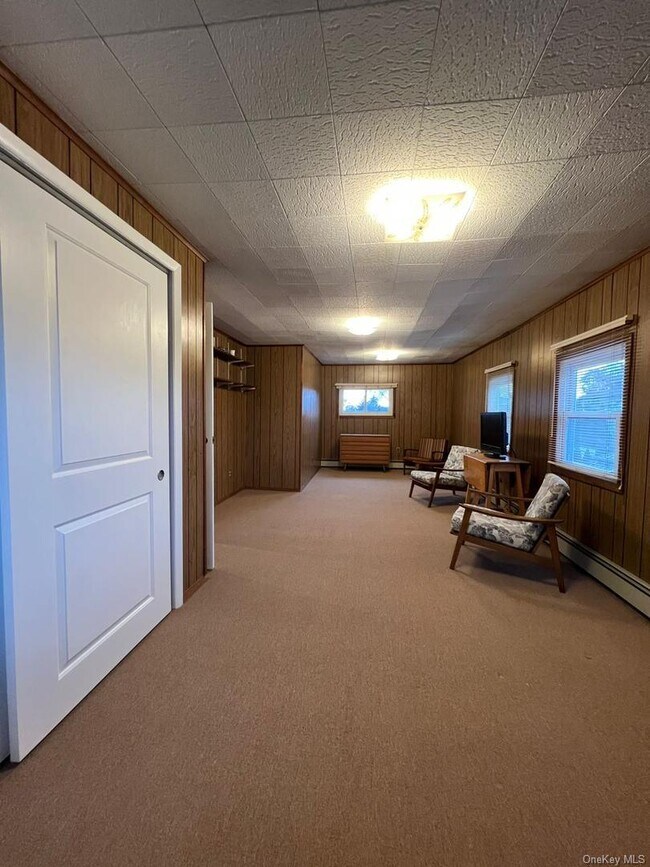 Building Photo - 135 Sunrise Ln