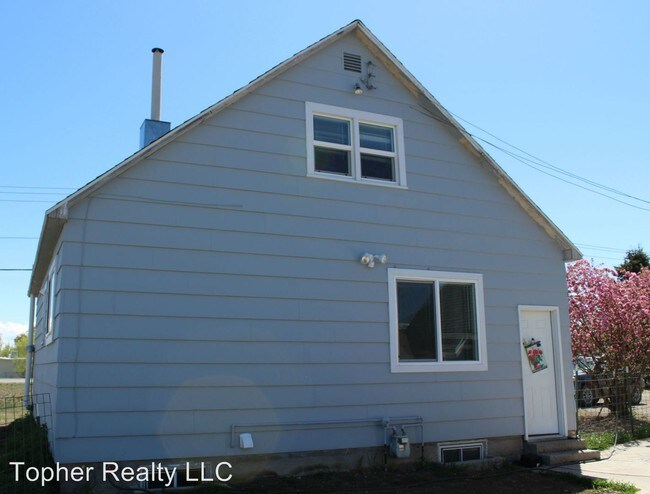 Building Photo - 3 br, 2 bath House - 5490 N. Montana Ave