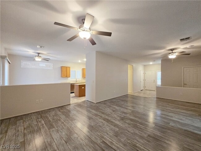 Building Photo - 533 Carmel Mesa Dr