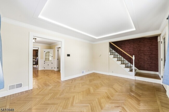 Foto del edificio - 65 Ridge Ave