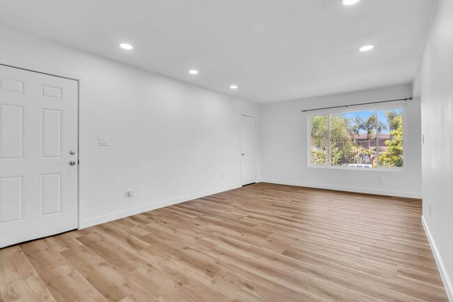 Foto del edificio - 1408 Hermes Ave