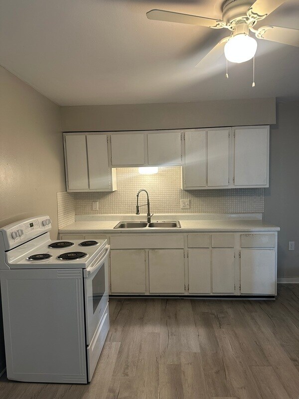 Foto del edificio - 100 Highland Pl