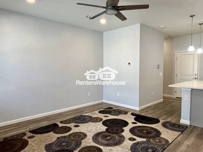 Building Photo - NEW PRICE!!-Don't Miss this Contemporary 2 Bed 3 Bath Townhome in the heart of Highlands Ranch
