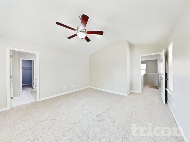 Building Photo - 138 Spring Knoll Dr