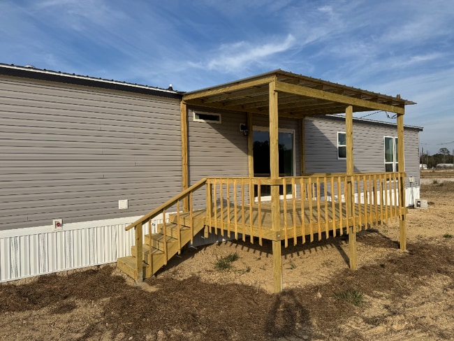 Building Photo - 262 Patriot Ln