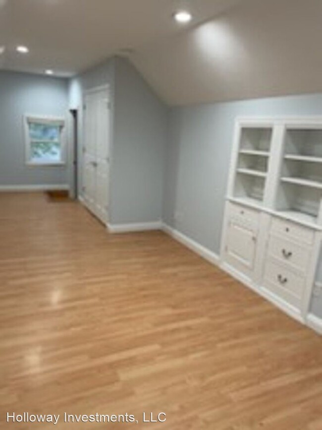 Building Photo - 2 br, 1 bath House - 201 Breckenridge