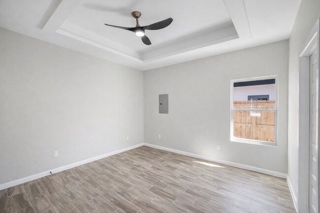 Foto del edificio - 2409 Indian Creek Ave