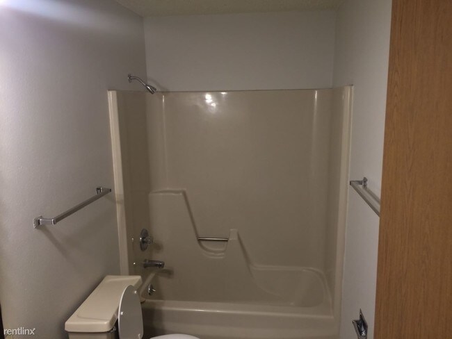 Building Photo - 4302 Shoal Loop SE