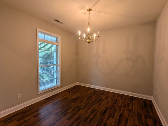 Foto del edificio - CABARRUS COUNTY-HIGHLAND CREEK 4 BEDROOM/2.5 BATH