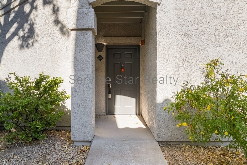 Foto principal - 15095 N Thompson Peak Pky