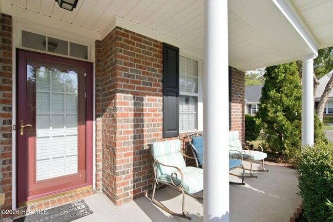 Photo - Discover this well-appointed 3-bedroom plus bonus room , 2-bath home in Carleton Place