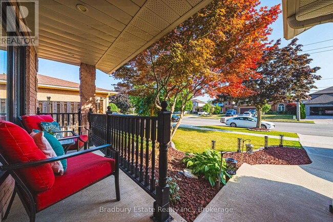 Photo du bâtiment - 176 Highland Rd W