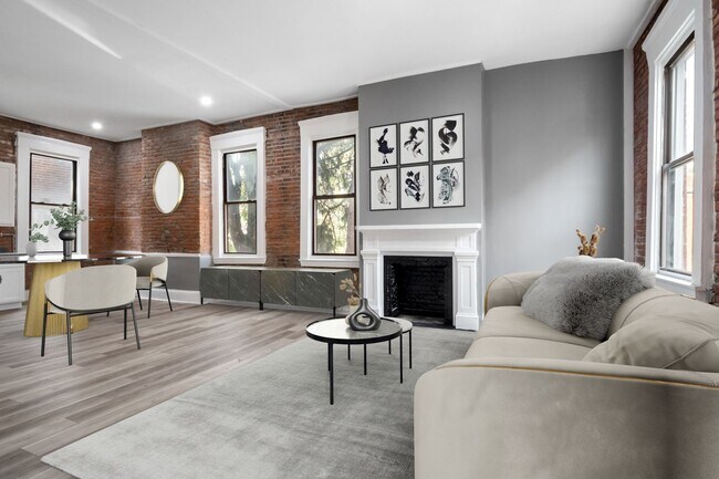 Foto del edificio - Single Family Home in Tower Grove East (MO...