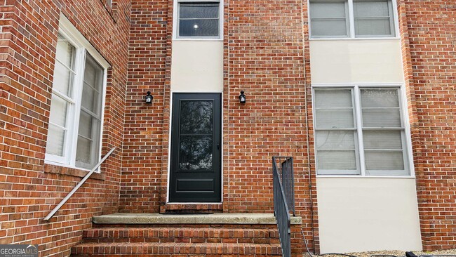Building Photo - 501 W Haralson St