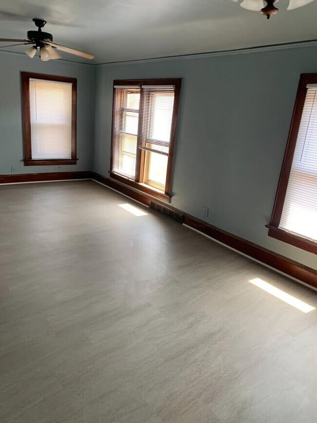 Foto del edificio - 601 N Richmond St