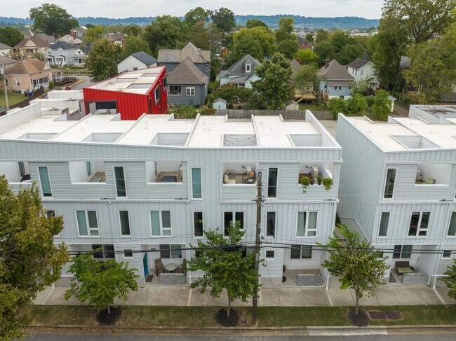 Building Photo - 1714 Underwood St