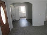 Building Photo - 18532 Roscommon St