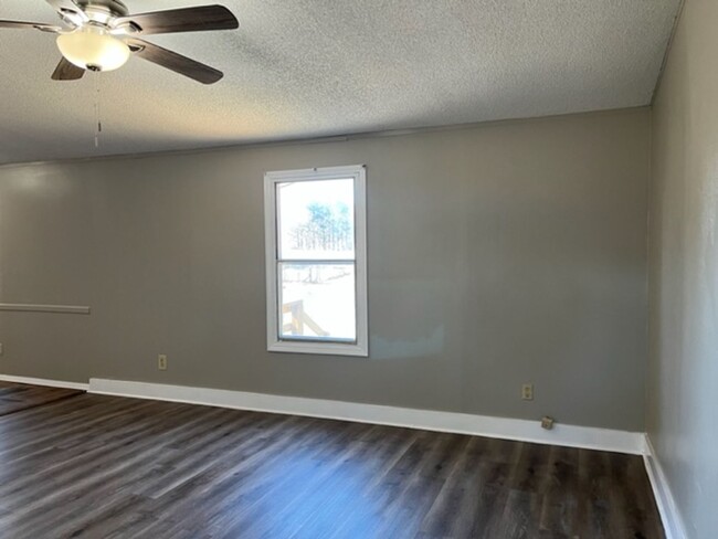 Foto del edificio - Renovated 2 Bedroom 2 Bath Home(Trailer) o...