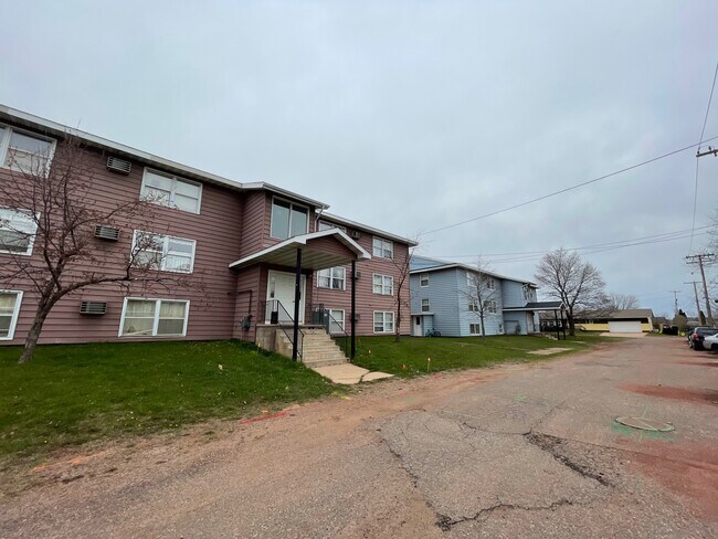 Foto del edificio - 636 Everett St