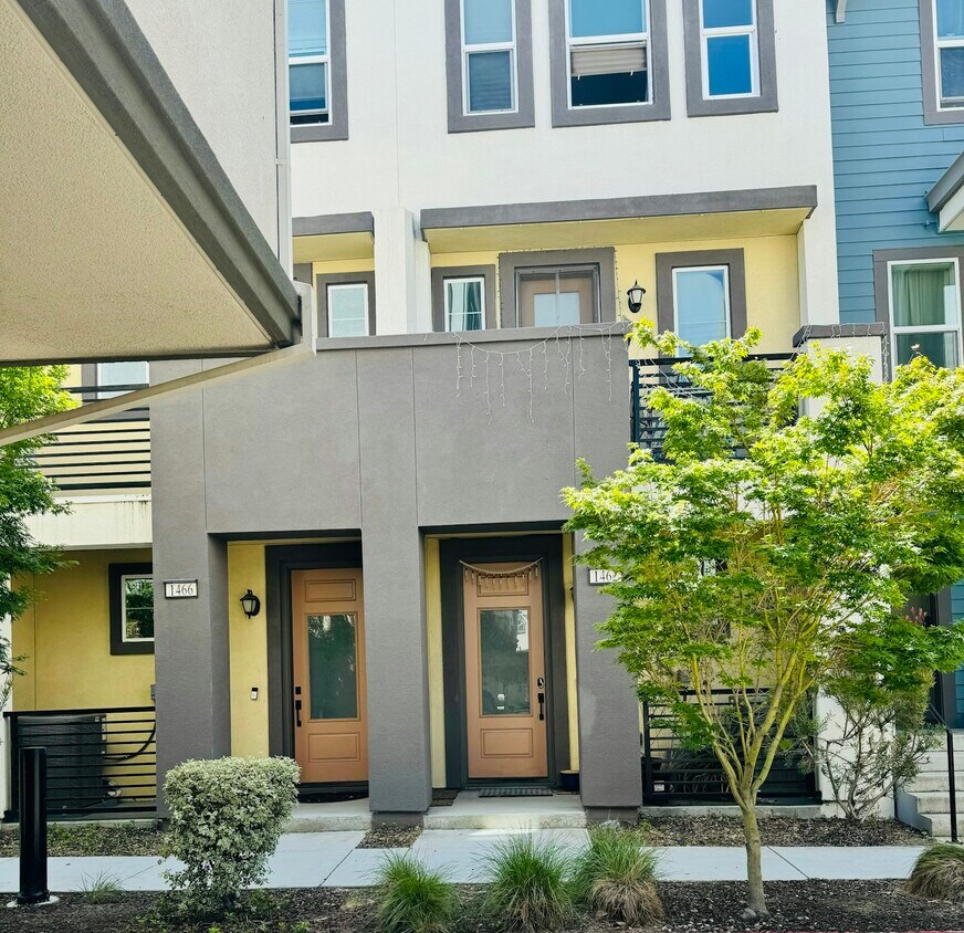 Foto principal - 1462 Cherry Circle