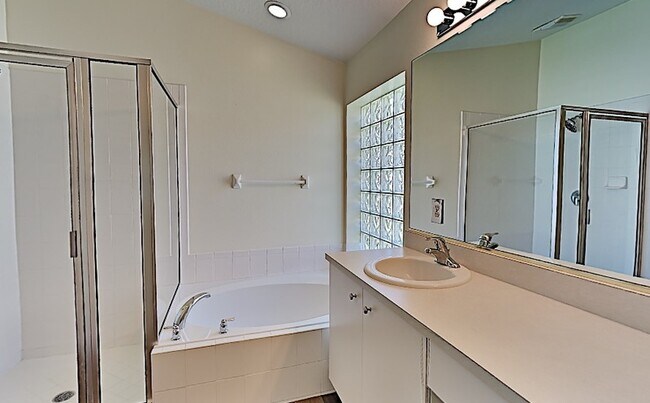 Building Photo - 1711 Goosecross Ct