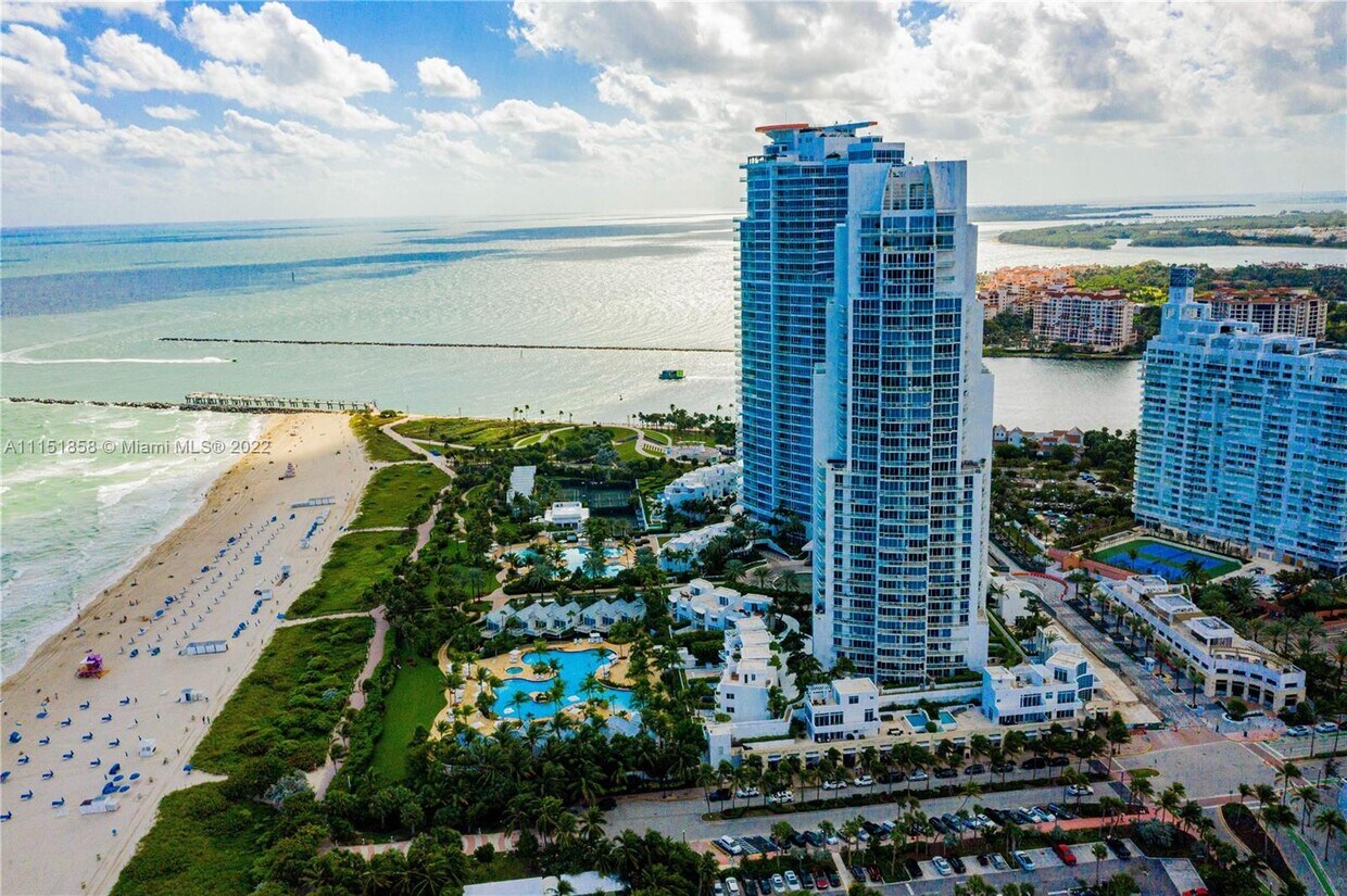 Foto principal - 50 S Pointe Dr
