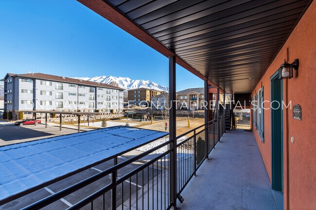 Building Photo - 1081 W 993 N