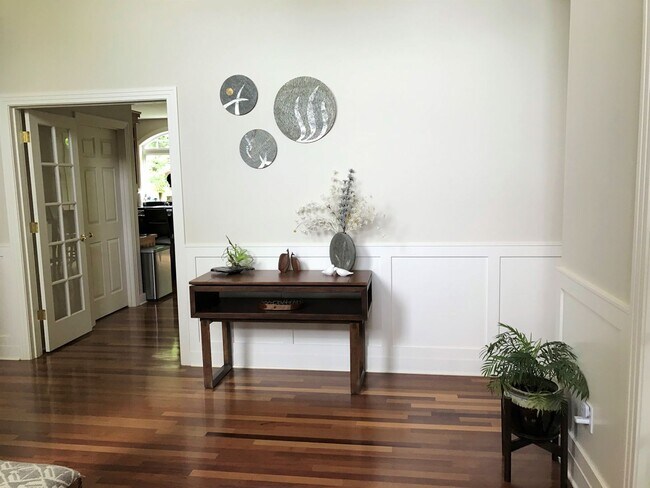 Foto del edificio - *$1000 off first full month!* Beautiful Sp...