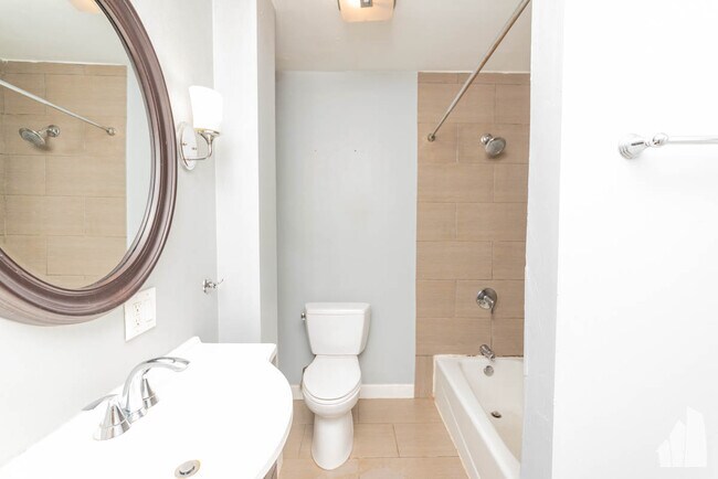 Foto del edificio - 848 N Wood St