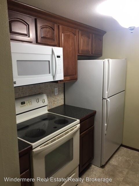 Building Photo - 2 br, 1 bath House - 319 128th St SE #P228