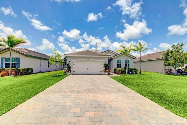 Foto del edificio - 3480 SW Blackberry Ln