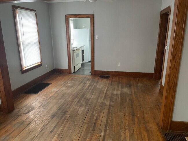 Building Photo - 3114 Euclid Ave