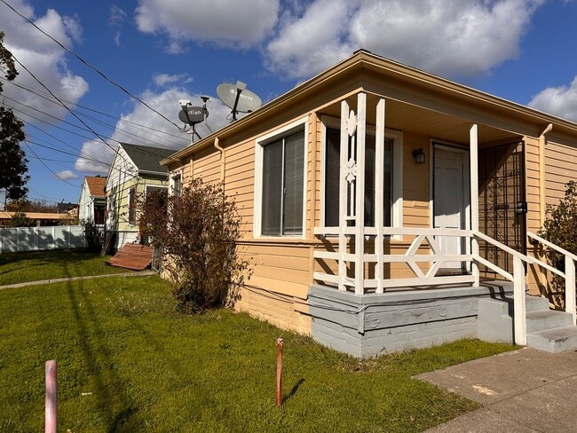 7108 - 7108 Apartment