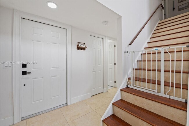 Foto del edificio - 6523 NW 170th Ln