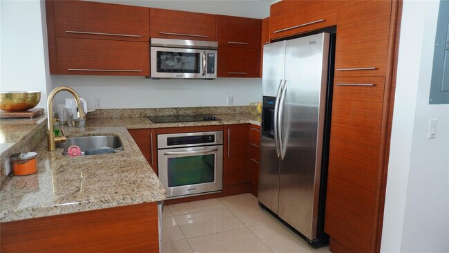 Foto del edificio - 2681 N Flamingo Rd