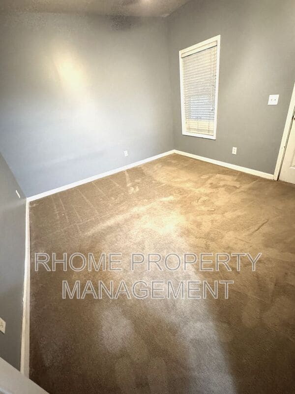 Building Photo - 756 Celeste Ln
