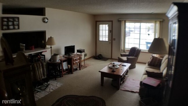 Building Photo - 14741 Excelsior Ln