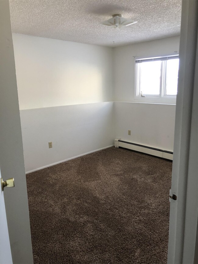 Building Photo - 509 S 19th Ave