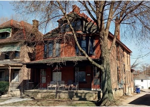 Building Photo - 1280 Highland St