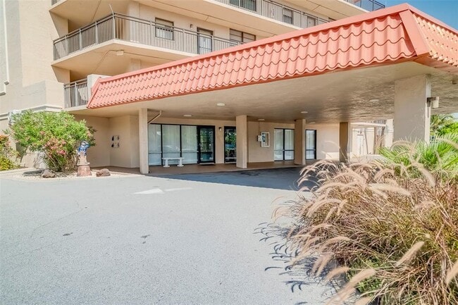 Building Photo - 17580 Gulf Blvd