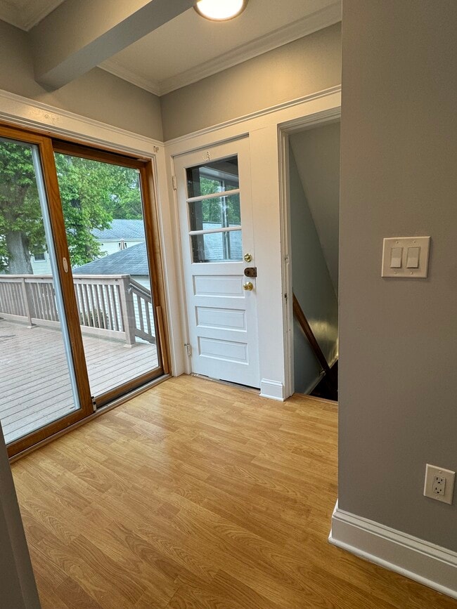 Foto del edificio - 258 Coburn Ave