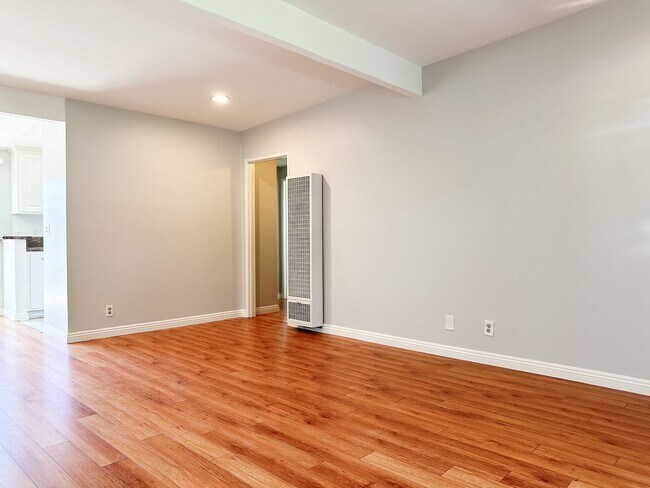 Building Photo - Clearbrook Ln (109)