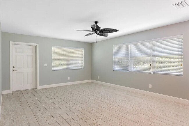 Foto del edificio - 927 Turtle Cove Ln